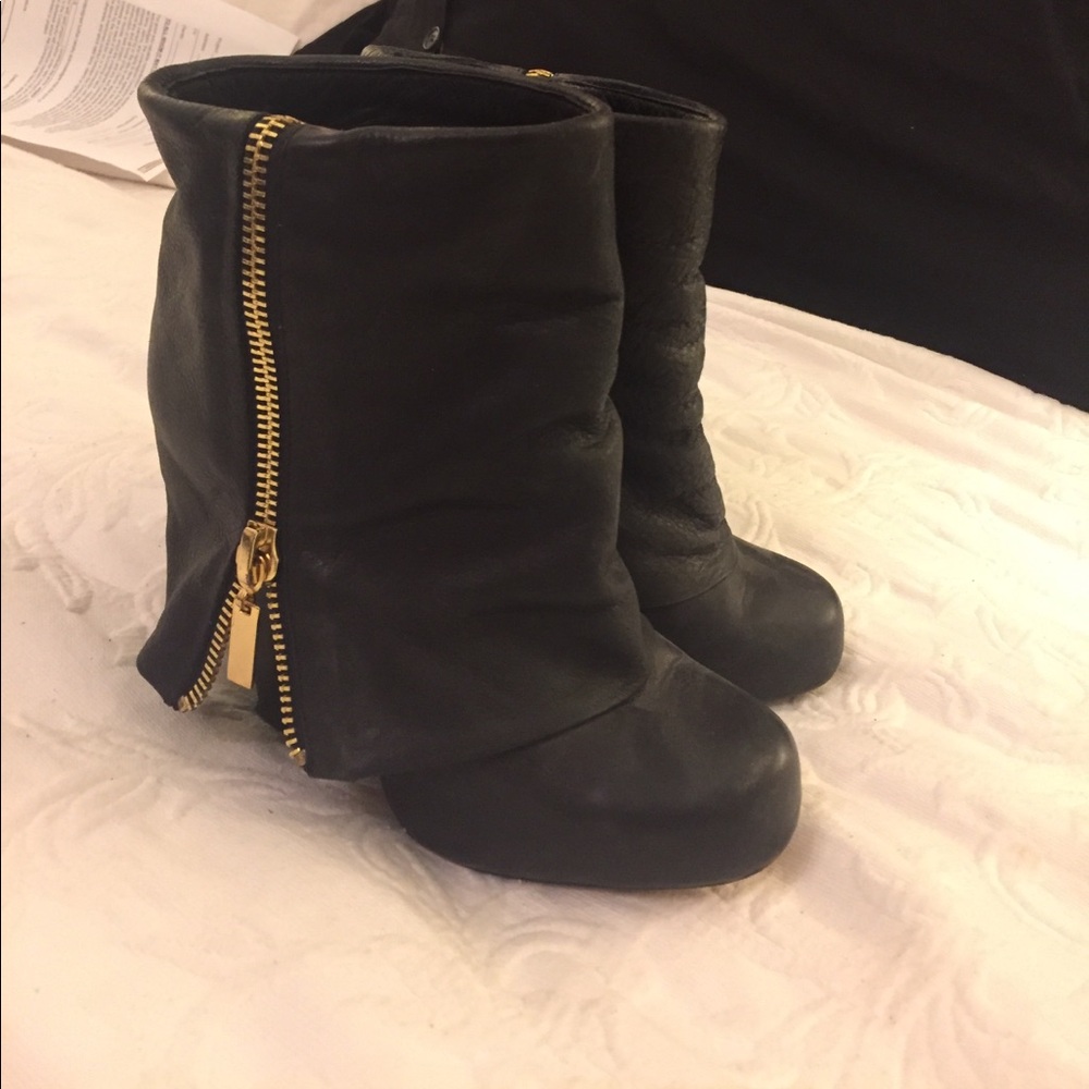Dolce vita booties